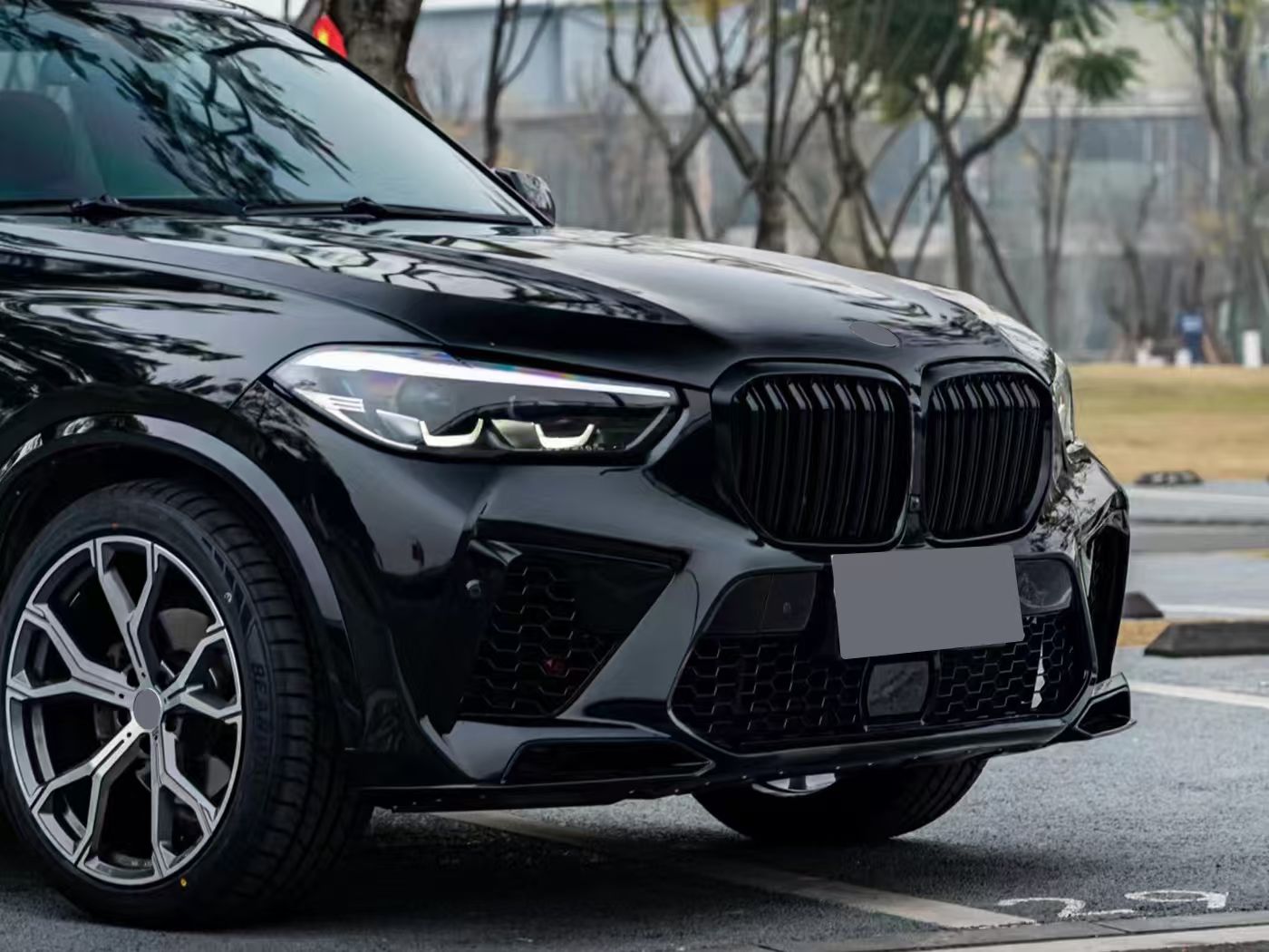 BMW X5 E70 to G05 X5M early stage conversion kit